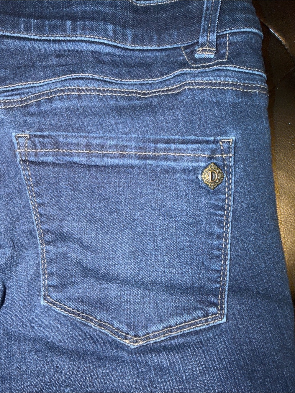 Democracy Women's Skinny Jeans in Dark Blue - Picture 5 of 6